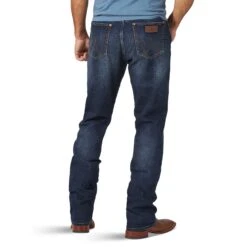 Men's Wrangler Retro Premium Slim Straight Jean #88MWZDR